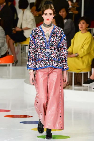 Look 31